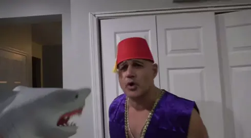 NEW YOUTUBE VIDEO LINK IN BIO😂 #foryou #foryoupage #sharkpuppet