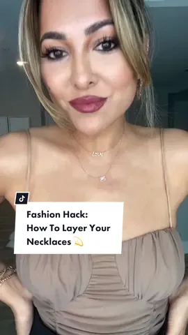 Fashion Hack: How To Layer Your Necklaces 💫 recreated one of my fave #fashionhack videos from last year ✨ #fyp #foryourpage #outfit #styletips #fashionhacks #OOTD #grwm #glam #tutorial #fitcheck #jewelry #learnhow #styletok #OOTD