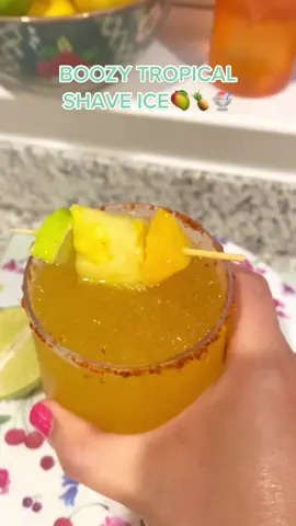 Tropical Shave Ice Cocktail🥭🍍🍧 Recipe in the comments! #shaveice #cocktails30sec #mangolover #tropicalcocktails #cocktaillovers