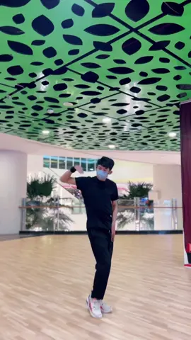 gue tuh sebenarnya orgnya introvert 😁 cma di sosmed doang gue lincah kayak gini 🤣 #fypシ #introvert #tlTezaSumendra #trending #dancechallenge