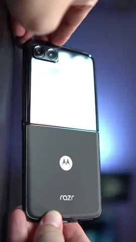 Motorola Moto Razr 2022 Unboxing and First Look ❤️ #motorola #motorazr #unboxing #foryou #foryoupage #trending #MeraPakistan