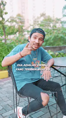 Mungkin dia bukan Tipe lo..!!! tapi mungkin dia org yg terbaik buat lo #komoricky #fypage #kalokomobilang #fyp