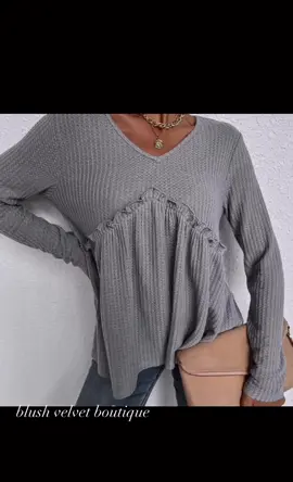 In love with our newest arrivals 😍🍁 #boutique #SmallBusiness #fallfashion