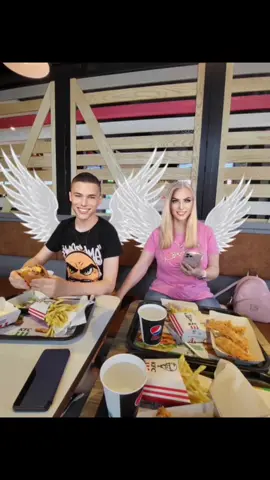 #gute #engel #slaying #nicole1971nk #frankfurtammain #kfc #esen #pomes #slay #emo