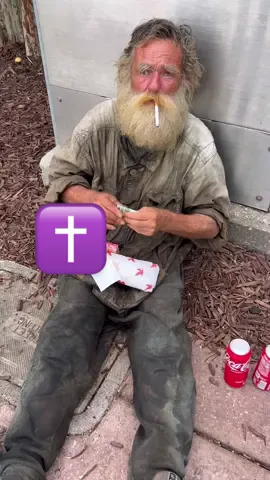 Everyone needs a hand sometimes 🥺❤️