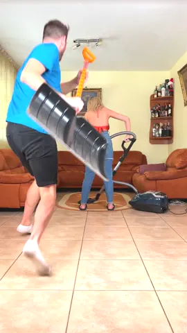 I tried to prank my girlfriend @ALEXIS