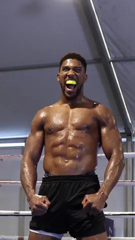 Out my hands and leave in God's 🤲🏾