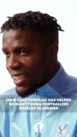 How cage football helps so many footballers from London develop! 💪 #football #footballpodcast #academyfootball #collegesoccer 