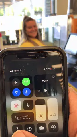 The fact she really posed 😂😂😂 #fyp #foryou #pictureprank #photoprank