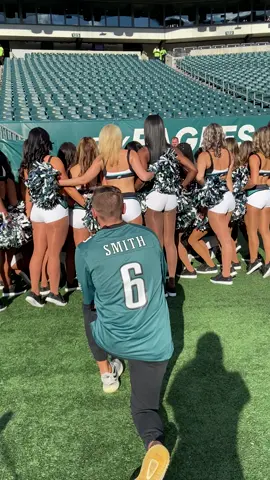 #proposal #nflcheer #nflcheerleader #philadelphiaeagles #fiancegoals  #proposalgoals