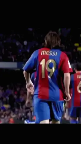 19 year old messi>>football#football #barca #messi #screamer #fyp