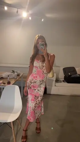 love my dresssss 