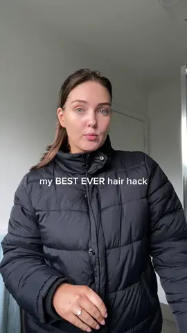 My BEST hack for sweaty gym hair. The first step is the most important one and it applies to life #BeautyTok #hairhack #beautyhacks #fyp 