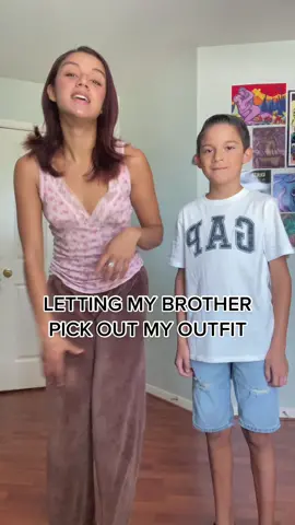 A man of a few words as you can tell #styledbymybrother #buildanoutfitwithme #grwm #getdressedwithme #backtoschool #OOTD #y2k #fyp #fypシ