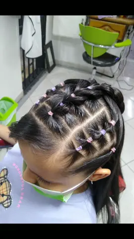 💜🤍#girls #trenzas #peinados #peinadosparaniña #siguemeytesigo😋 #fypシ #foryou #viral #medellin #niña #tiktok #parati