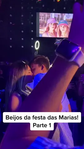 Durante o dia vou fazee um quadro “pos role” falando das fofocas da festa!! #beijo #festa #fofoca