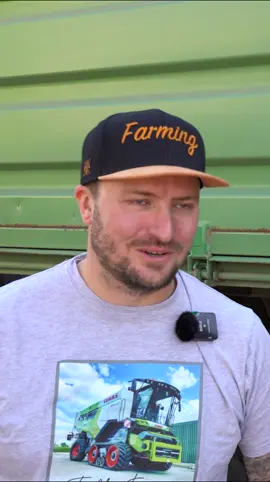 Zu Besuch bei @twitchfarming , Das komplette Video am Sonntag 21.08 10 Uhr auf meinem YT Kanal #m4cm4nus #m4cm4nusarmy #Twitchfarming #Landwirt