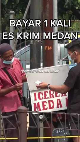 Bikin bingung bapak es krim Medan 🙂