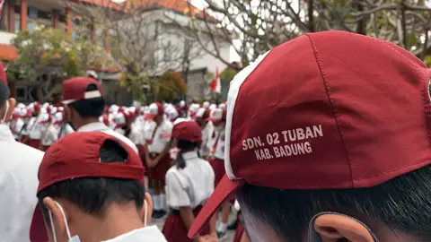 Dirgahayu Indonesia 🇲🇨 Pulih Lebih Cepat, Bangkit Lebih Kuat  Upacara Kemerdekaan RI yg ke 77  Dari kami untuk Negeri ✊🏻✊🏻🇲🇨🇲🇨  Tim Multimedia SD No 2 Tuban, Kuta, Bali  #upacarabendera #kemerdekaanRI #indonesia #pulihlebihcepatbangkitlebihkuat #cinematicupacara #tanahair #indonesia77 #77hutri #dirgahayuindonesia #dirgahayuindonesia77 #sdnegeri2tuban #sd2tuban #infobadung #badung #kuta #tuban #jimbaran #giriprasta 