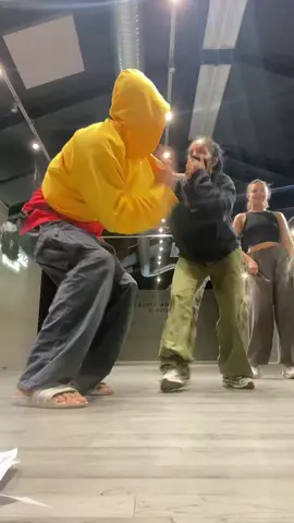 fammmmbammmm @Nathan Anyanwu🌹 #dance #foryou #fyp #kulosachallenge #quickstyle 