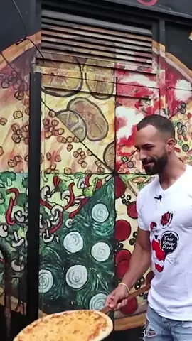 Resumen del último vídeo 😂. #wannabewhymona #flip #parati #pizza #foodreview #fly #foodpizza #pizzagigante #pizzatiktok #tiktok #tiktokpizza #flips #viral #trend #trending #pizzalover