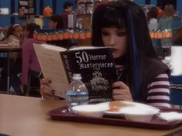 Anyone remember this movie ? It used to scare me👻🍿 #clowniefilms #thehauntinghourdonthinkaboutit #rlstine #early2000s #nostalgia 