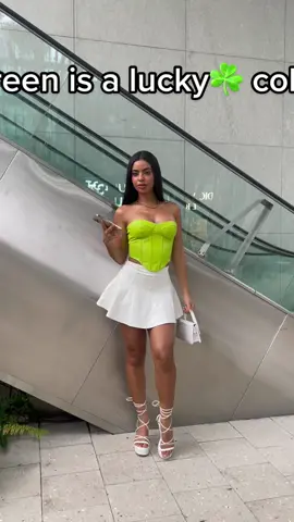 👒🌿🤍 #fashion #greenvibesrgoodvibes💚💚 #viral