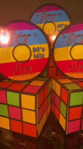 90’s Vibe #centerpiecesideas #90s #90sparty #birthdaypartydecoration #customcenterpeices #eventdesign