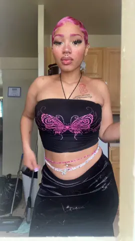 Y’all better eat sum today #fyp#fy#ReTokforNature #lgbt#femsoftiktok #studsoftiktok #ny #nyc 