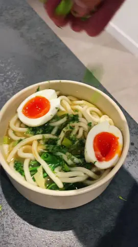 Ramen #quickrecipes #EasyRecipes #dinner #ramen #cookwithlloyd #vegetarian #fyp #foryoupage #food #xyzbca #FoodieTokPH 