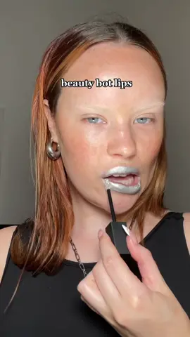 The 2090s called 🧎‍♀️ #editorialmakeup