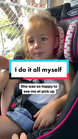“I do it all myself” 😭😭  #identicaltwins #school  #twinsandmultiples #twinmom #twinsies  #twinsistersforlife #twinsisters👭💕 #identicaltwingirls #firstdayofschool #twingirls #twinsistersforever #twinsisters❤ #twinsisters #twinstagram #schoolpickup #schoolpickupday #backtoschool
