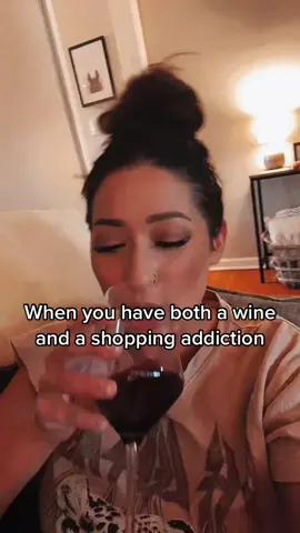 Wine and shopping = 🫶 #ReTokforNature #winetok #shoppingaddict #tw #fypシ゚viral 