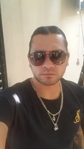 me mandó saludos #gullitpeña #clubleonfc #lokosdearriba #verdiblanco💚🤍💚 @Gullit Peña @Delirantes_44 @Club León OF 