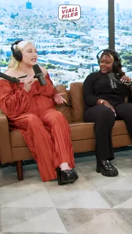 @noordinarynoire and @hayleyhasselhoff’s hot takes and thoughts on #thebachelorette 🎧Ep 461 link in bio #podcast #rejection  #comparison #dating