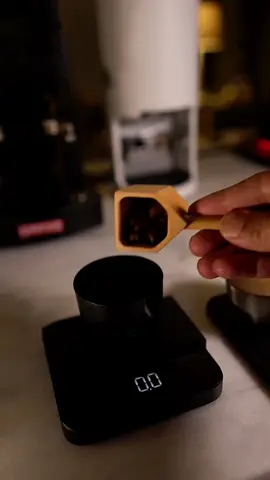 Iced Americano coffee 😍 #coffee #coffeetiktok #coffeelover #coffeebeats #coffeetime #espresso #fypシ゚viral #icedcoffee 