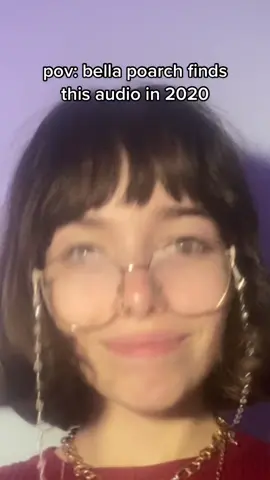 in all seriousness though, no bella poarch slander bc girls support girls 💞✨💞✨💞