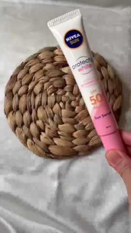 Salah satu sunscreen kesukaan akuuu dari @NIVEA Indonesia