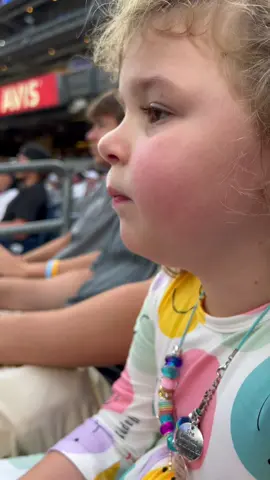Abby’s first @yankees game! #fyp #yankees #polandspring #drinkpolandspring @polandspringssofficial 