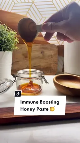 With school starting I like to give my family a little extra immunity boost! 🍯 #honey #immunitybooster #momtok #natural #toddlermom #twinmom 