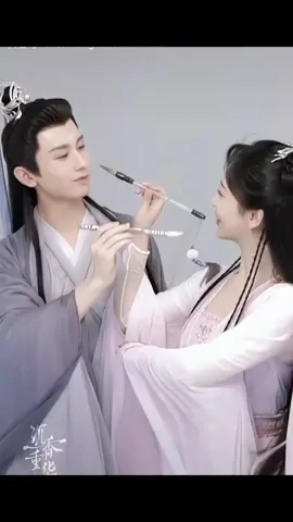 hậu trường chụp ảnh của Thành Nghị và Dương Tử trong trầm hương trọng hoa ( vd mk cre bên Trung nha )#thanhnghi_phothiky #chengyi#成毅 #yangzi #duongtu #tramvunhuongphai #tramhuongtronghoa#nguyethan💙#💙_tùngquảmãiđỉnh_💙#🌸fan_saohoangu🌸#trin_✨🌈🍀#👑team_vậnmon #saohoangumaidinh❤️🌼🥀#kem🥑🍧#tieutungqua🥀☘️ #xuhuongtiktok#xuhuong2022 #antimụnguyễnyến