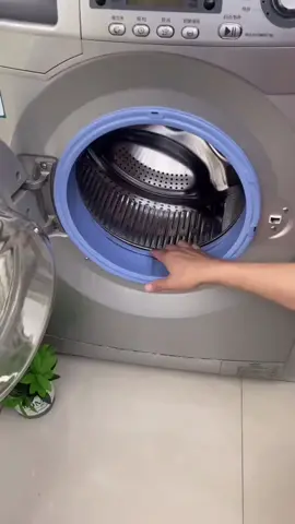 The clothes won't clean. Try this washing machine effervescent