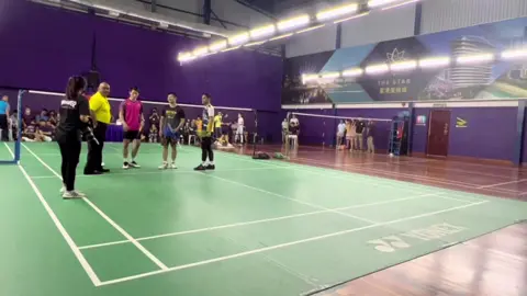 Tau siapa tak kalau tau komen bawah#MalaysiaBoleh #MalaysiaRoar #badmintonindonesia #badmintonlove #successbadmintonacademy #janganmainmain #tiktok_malaysia🇲🇾 #kidsbadminton 