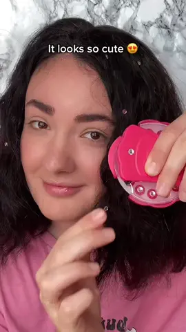 I couldn't resist! 😍🤩 This Bling Bling Jewel machine is so cute ☺️ #blingbling #jewelmische #fyp #hairgemstutorial 