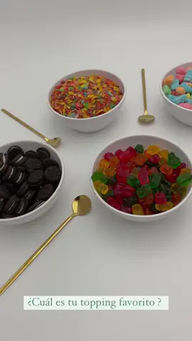 En avini tenemos más de 21 toppings para que puedas escoger😋, ¿cuáles son tus favoritos? 🤍#healthyfood #saludable #helado #softserve #sugarfree #postres #vegano  #recomendacion #méxico  #stevia #diabeticfriendly #local #fit #ciudadguzman #yogurt #nutricion #blog #vegan