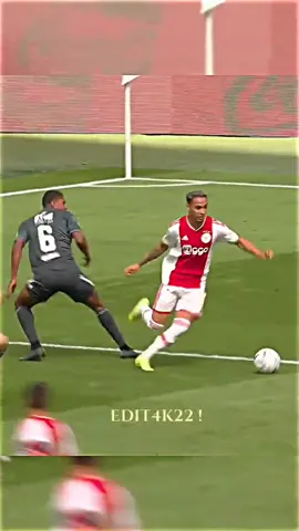 ماهو أفضل لاعب مهاري و مراوغ 🤔                  #foryou #football #كرة_قدم #تيم_أيكونز #الجزائر_تونس_المغرب #عشاق_كرة_القدم #edit4k22