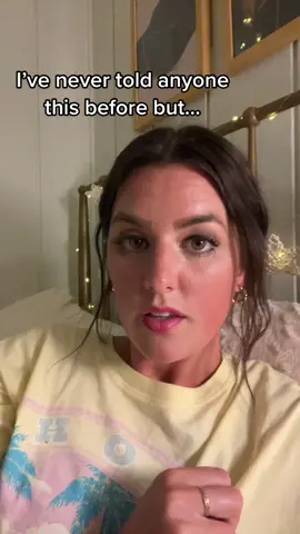 And you should be too 🦶🏼 #addictedtopeanutbutter #cleanfeetcheck 