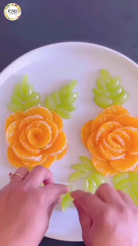 #fruit #decoration #idea #easy #quick #fruitdecorations #beautiful #cutting #carving #amazing #foryou #foryourpage #fypシ #flower #platedecoration 