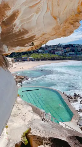 #brontebeach #brontebeach_sydney #sydneyrockpools #brontebaths #sydneybeaches #easternsuburbssydney