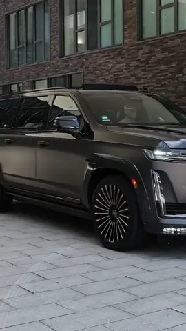 Cadillac Escalade 🥶 - Larte Design #cadillac #luxurycars #luxury  #mafia  #fyp  #foryoupage #viral #luxurycar #elegant